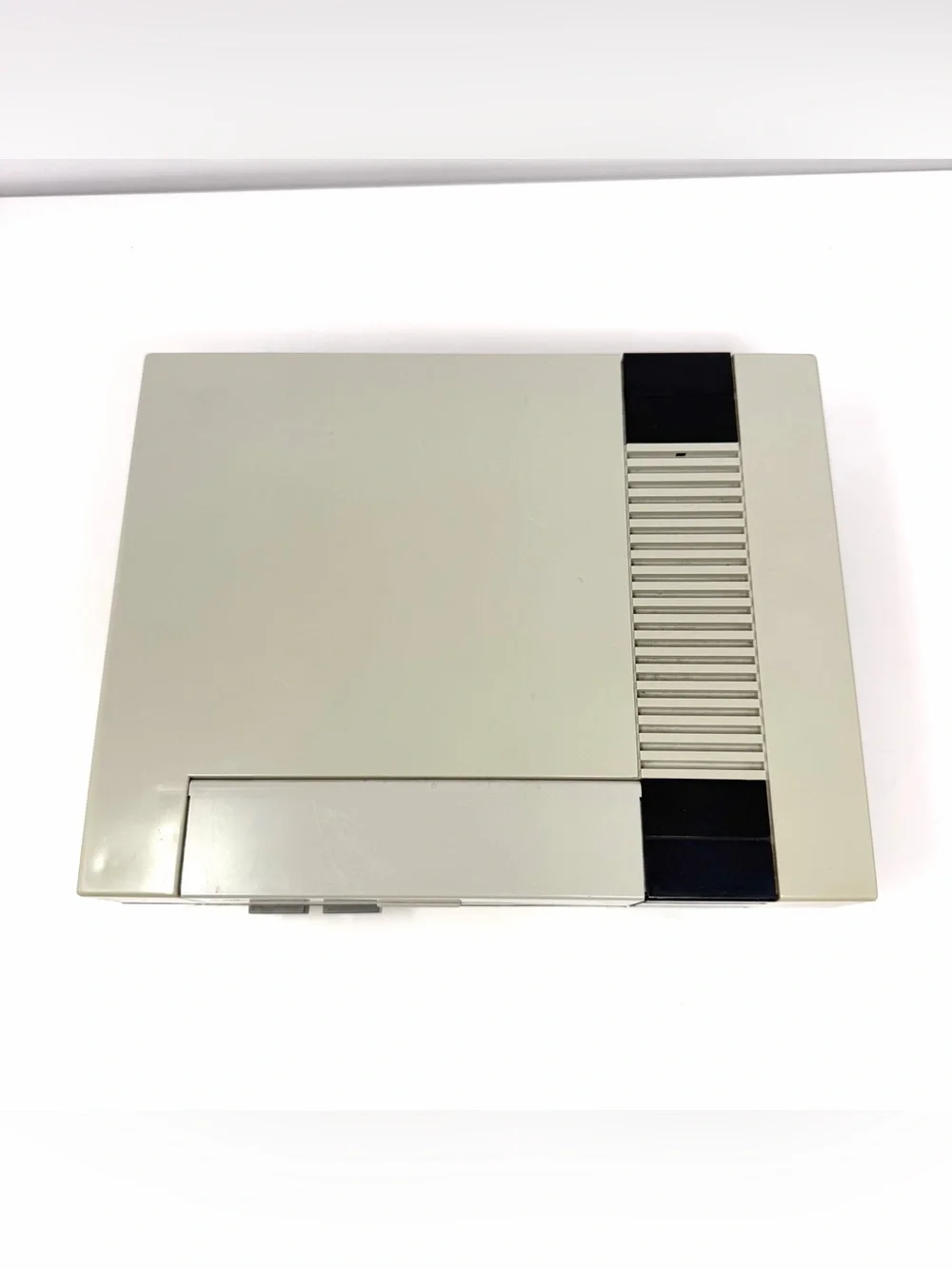 Nintendo Entertainment System Console NES-001 W/ 2 Controllers & Cords Working